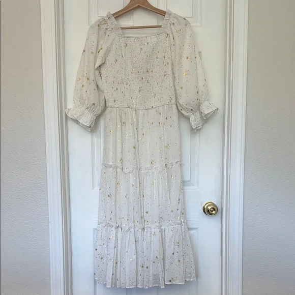 Ivy City Co White and Gold Tiered Sundress with Bishop Sleeves - Picture 6 of 6